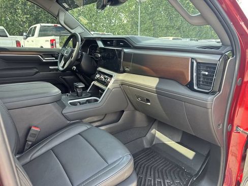 Used 2024 GMC Sierra 1500 Denali w/ Denali Reserve Package AWD/4WD image 30