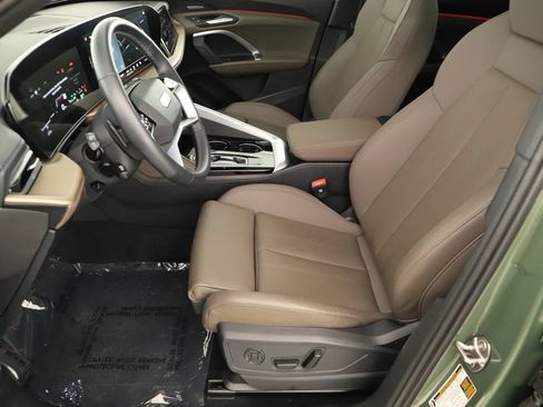 Used 2025 Audi Q5 Prestige AWD/4WD image 24