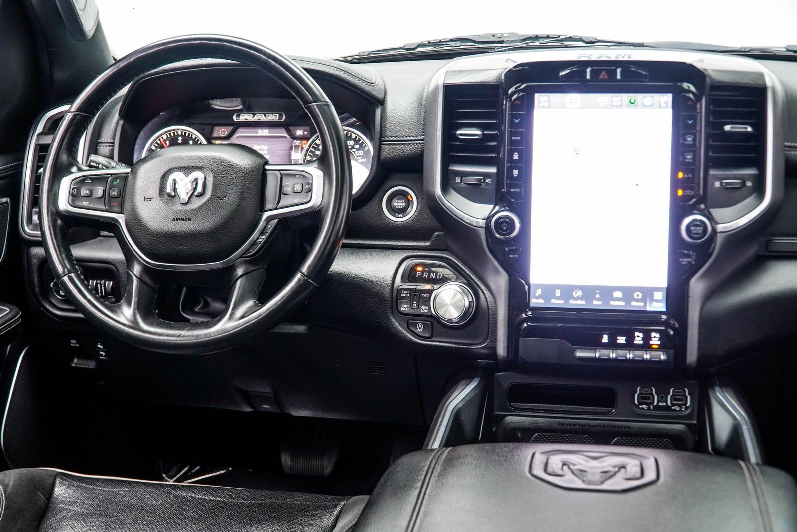 Used 2023 RAM 1500 Laramie AWD/4WD image 18