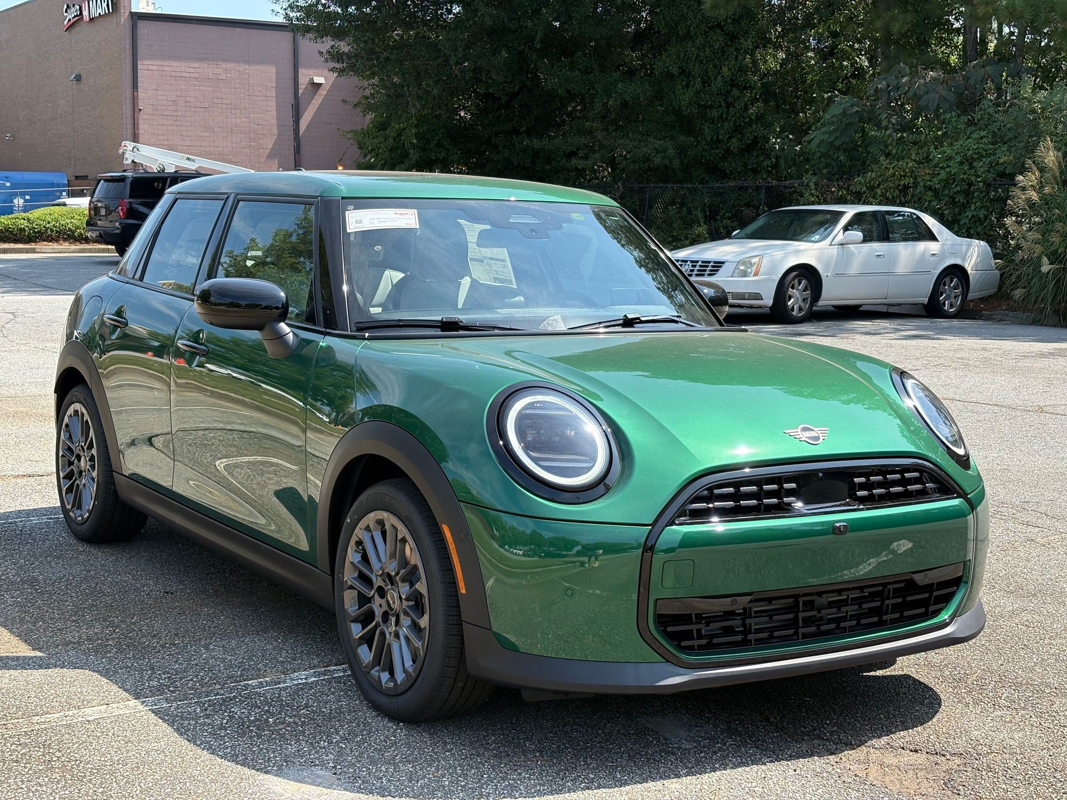 Used 2026 MINI Cooper 4-Door Hardtop FWD image 7