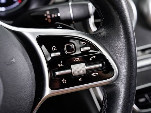 Used 2019 Mercedes-Benz C 300 Sedan image 13