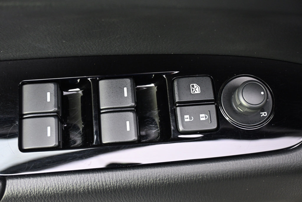 Used 2025 MAZDA CX-5 AWD 2.5 S w/ Preferred Package image 24