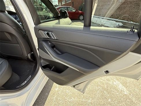 Used 2023 BMW X5 xDrive40i w/ M Sport Package image 33