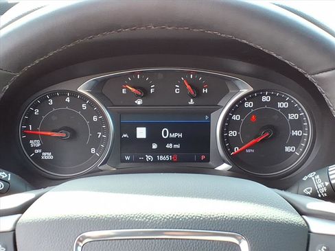 Used 2024 GMC Terrain SLT w/ Infotainment Package II AWD/4WD image 14