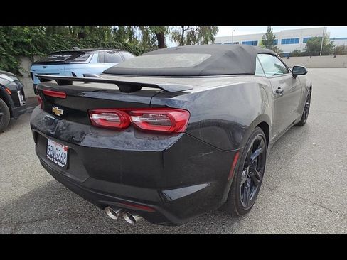 Used 2022 Chevrolet Camaro LT RWD image 5
