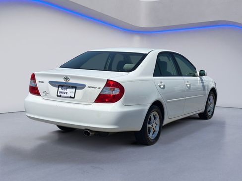Used 2004 Toyota Camry LE FWD image 6