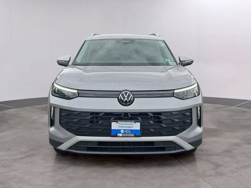 Certified 2026 Volkswagen Tiguan SE AWD/4WD image 2