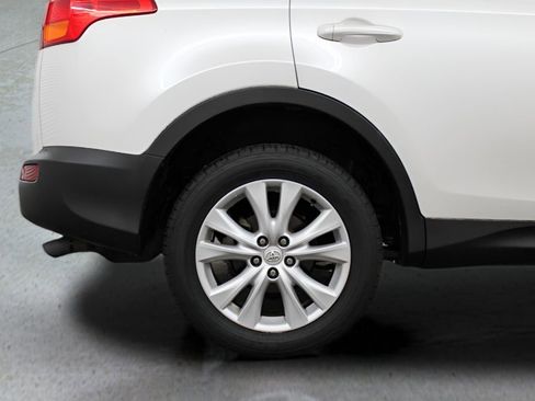 Used 2014 Toyota RAV4 Limited FWD image 38