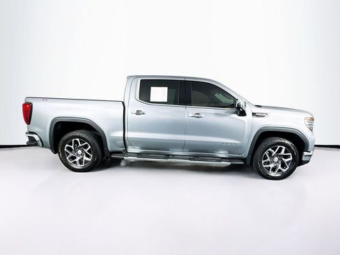 Used 2025 GMC Sierra 1500 SLT w/ SLT Premium Plus Package image 11
