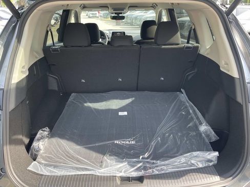 New 2026 Nissan Rogue SV FWD image 12