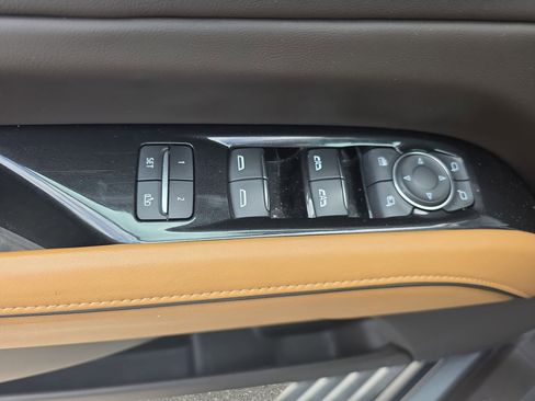 Used 2023 Cadillac Escalade Sport w/ LPO, ONYX Package AWD/4WD image 27