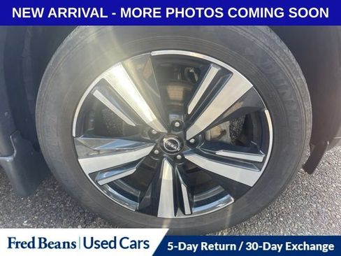 Used 2023 Nissan Rogue SL AWD/4WD image 15