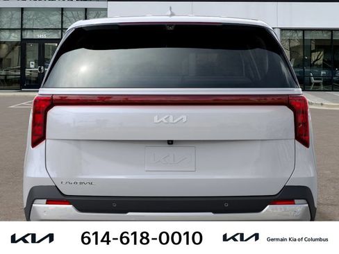 New 2026 Kia Carnival EX FWD image 16