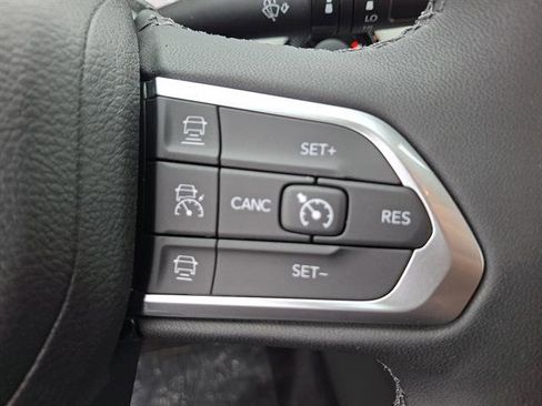 New 2026 Jeep Compass Limited image 17