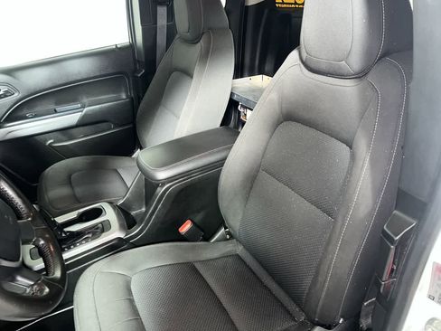 Used 2021 Chevrolet Colorado LT w/ Fleet Safety Package image 15