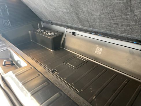 Used 2024 Subaru Ascent Premium w/ Convenience Package image 24