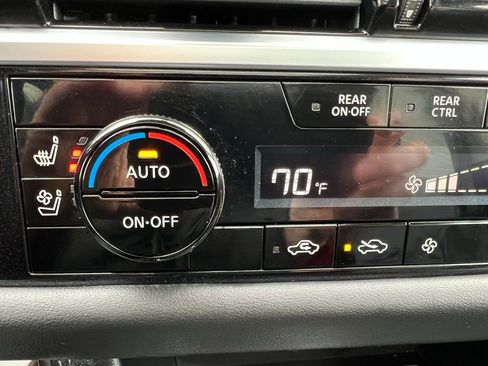 Used 2025 Nissan Pathfinder Platinum w/ Lighting Package (N92) image 45