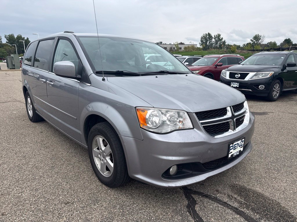 Used 2013 Dodge Grand Caravan Crew FWD image 3