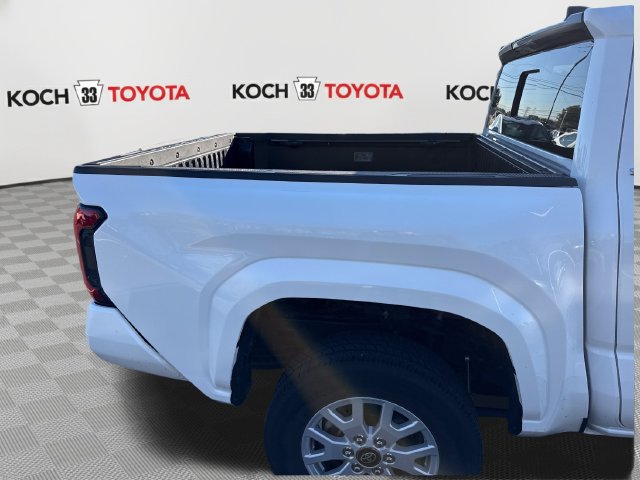 Used 2024 Toyota Tacoma SR5 AWD/4WD image 19