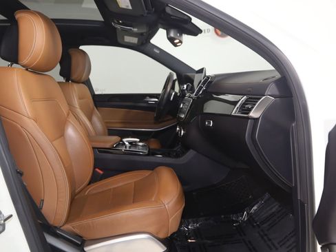 Used 2019 Mercedes-Benz GLS 550 4MATIC w/ Driver Assistance Package image 13