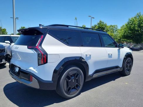 New 2026 Kia EV9 GT-Line AWD/4WD image 4