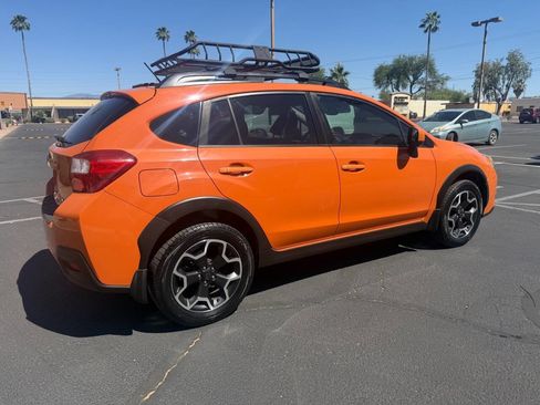 Used 2014 Subaru Crosstrek 2.0i Premium w/ Moonroof Package AWD/4WD image 14