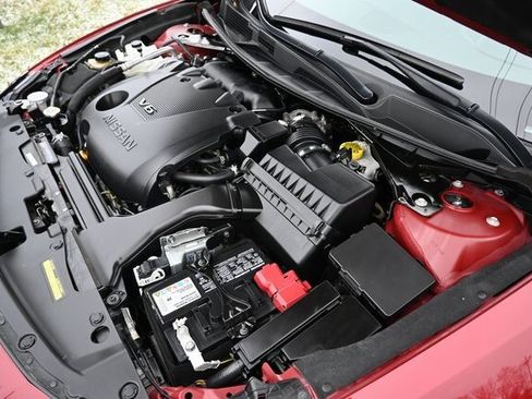 Used 2023 Nissan Maxima SL image 16