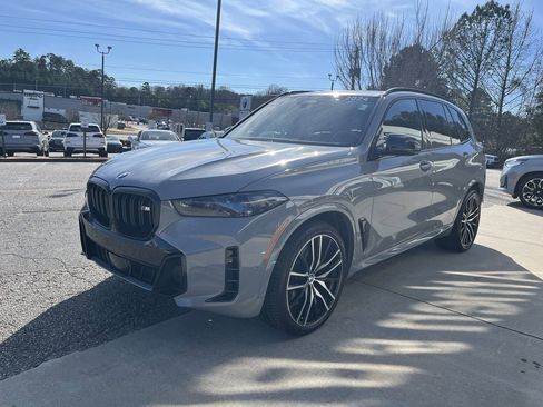 Used 2024 BMW X5 M60i image 4