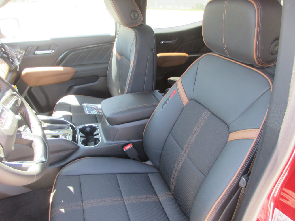 New 2026 GMC Canyon AT4 AWD/4WD image 12