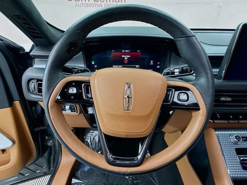 Used 2023 Lincoln Aviator Black Label w/ Dynamic Handling Package image 11