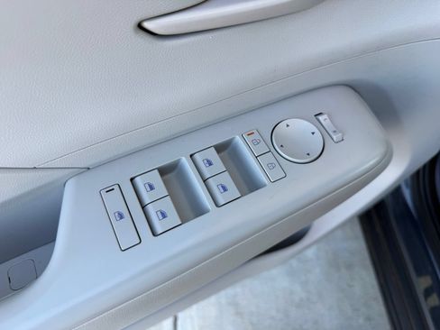 Used 2024 Hyundai Kona SEL AWD/4WD image 12