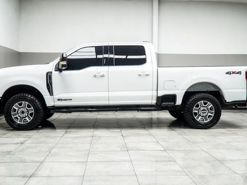 Used 2024 Ford F250 Lariat AWD/4WD image 10