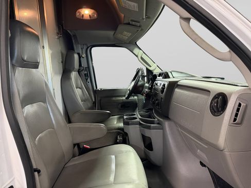 Used 2017 Ford E-350 and Econoline 350 Super Duty w/ Power Windows & Locks Group RWD image 24