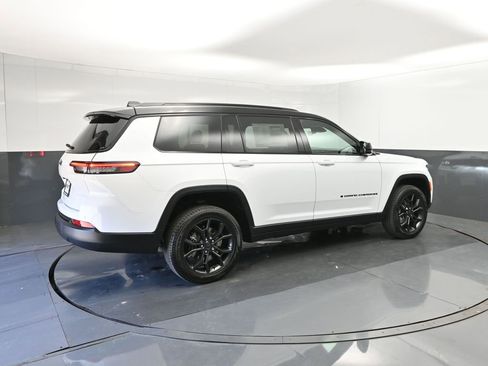 New 2025 Jeep Grand Cherokee L Limited image 15