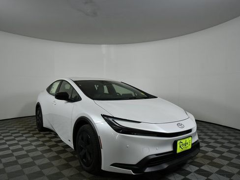 New 2026 Toyota Prius LE image 8