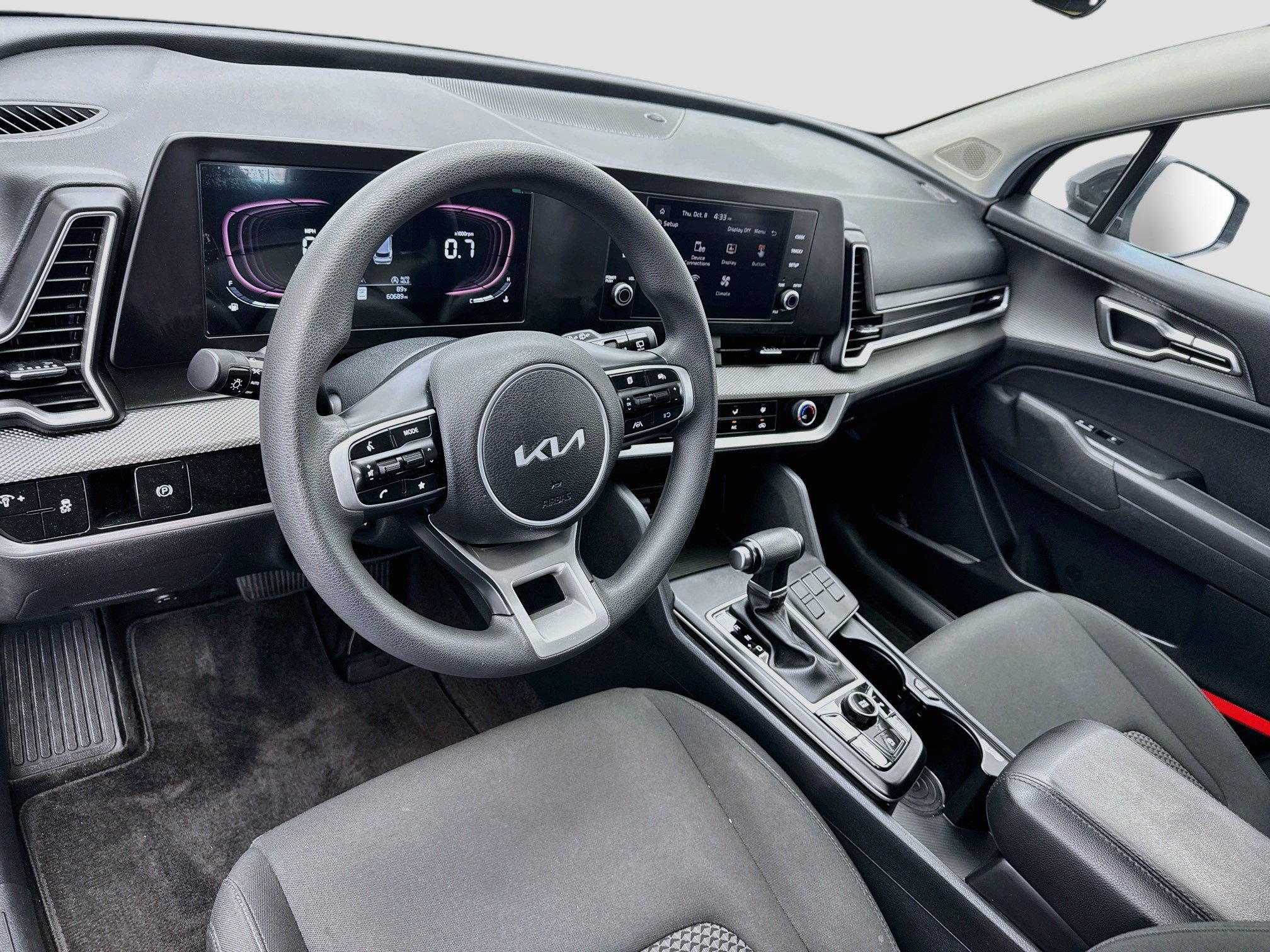 Used 2025 Kia Sportage LX FWD image 7