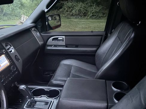 Used 2013 Ford Expedition EL Limited AWD/4WD image 12