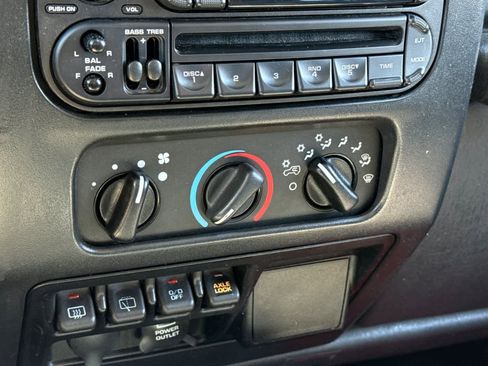 Used 2004 Jeep Wrangler Rubicon w/ Dual Top Group image 20