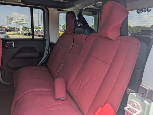 Used 2023 Jeep Wrangler Unlimited Sahara AWD/4WD image 28