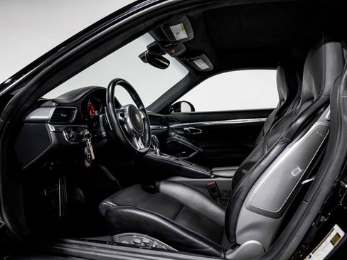 Used 2014 Porsche 911 Carrera 4S image 20