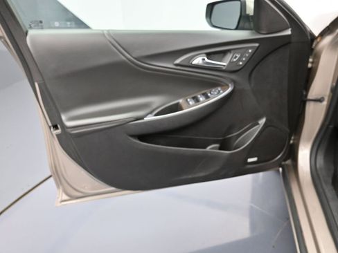 Certified 2024 Chevrolet Malibu LT image 11