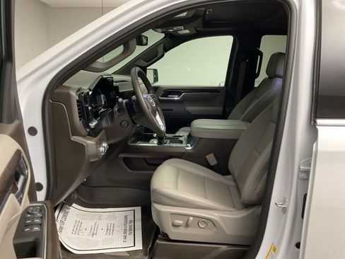 Certified 2025 GMC Sierra 1500 SLT w/ SLT Premium Plus Package image 14