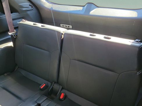 Used 2024 Mitsubishi Outlander SE image 23