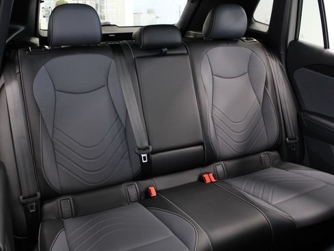 Used 2026 Volkswagen Tiguan SE R-Line FWD image 31