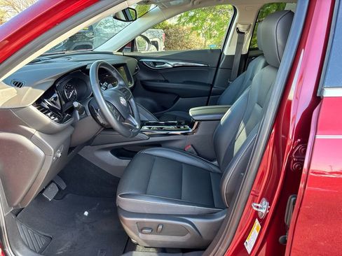 Used 2023 Buick Envision Essence image 12