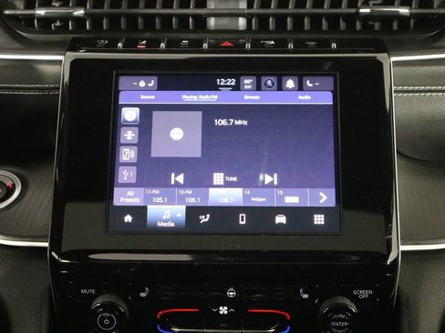 Used 2023 Jeep Grand Cherokee Altitude image 29