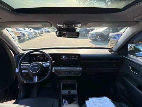 Used 2024 Hyundai Kona Limited AWD/4WD image 7