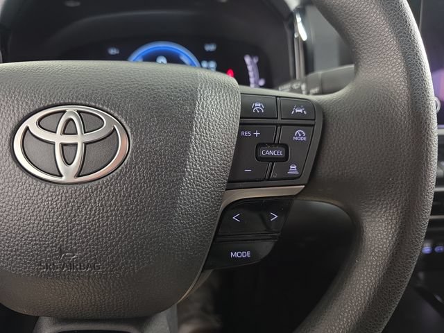 Used 2025 Toyota Camry LE FWD image 13
