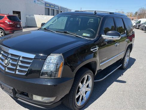 Used 2009 Cadillac Escalade AWD image 23