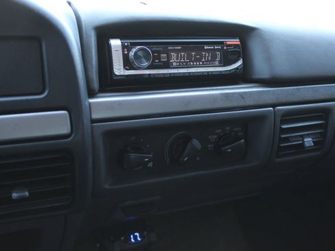 Used 1993 Ford F250 4x4 SuperCab image 14